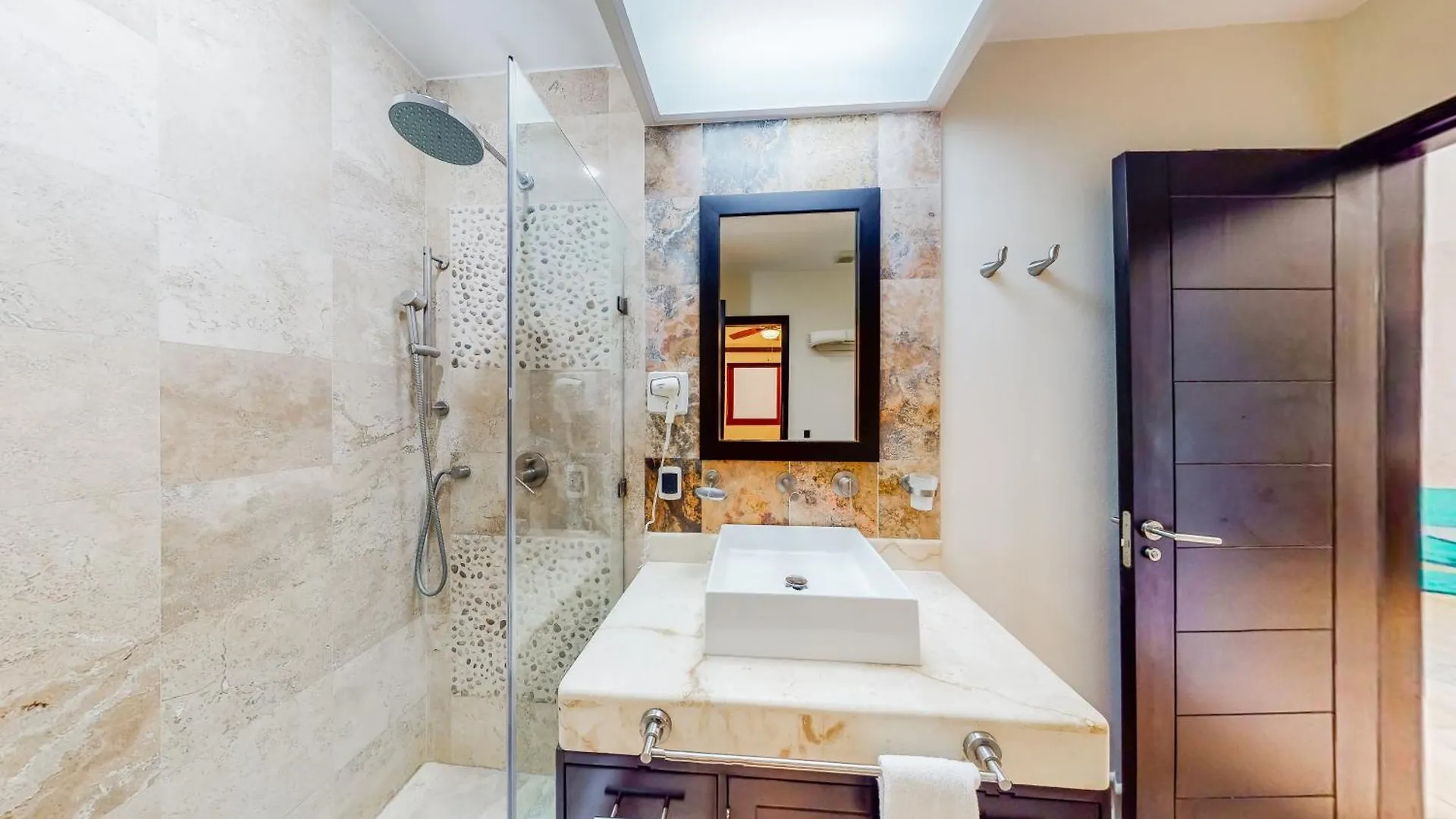 Apartment Residences El Faro, Coral 305 Playa del Carmen Mexico