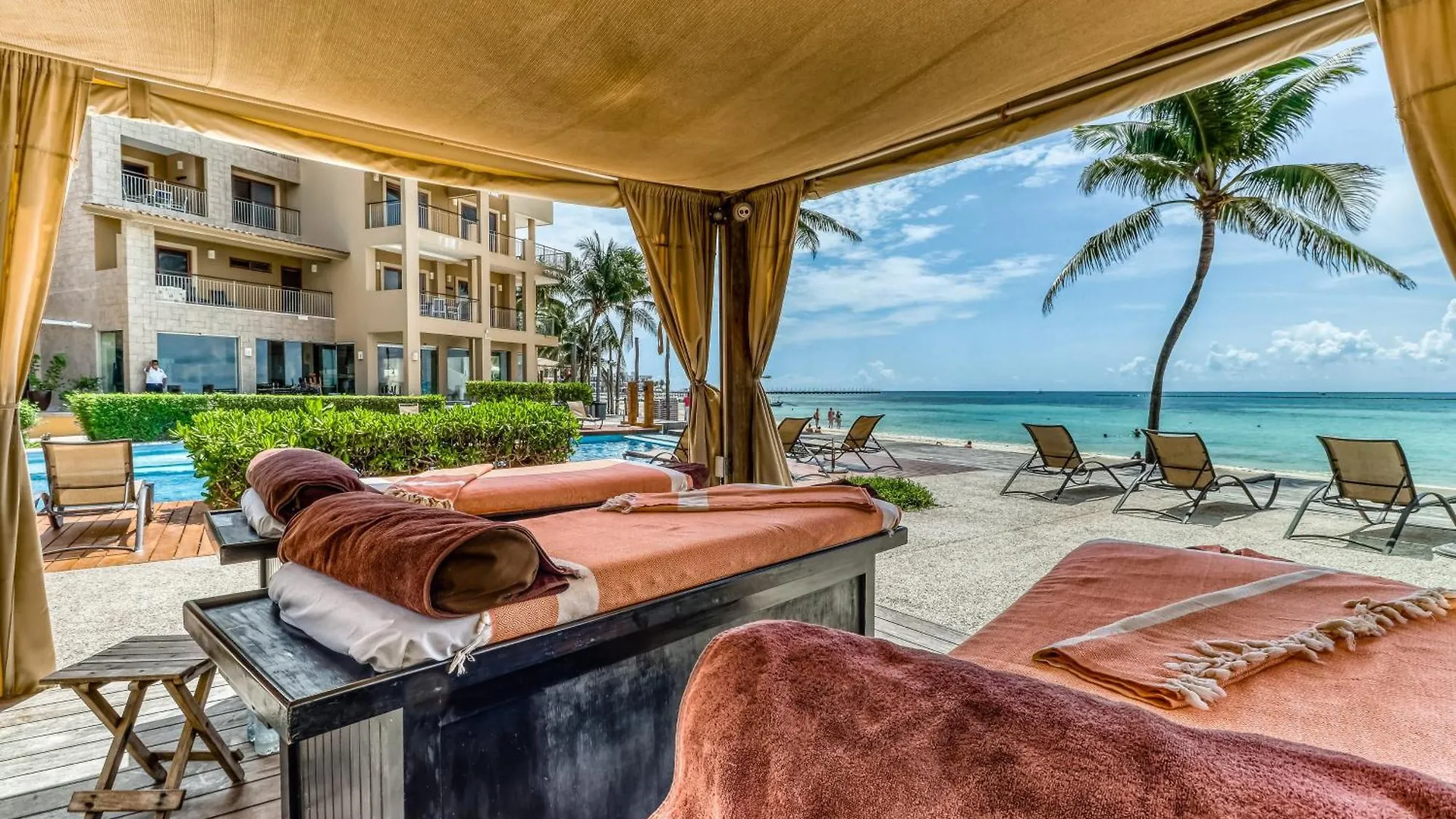 Residences El Faro, Coral 305 Playa del Carmen Apartment